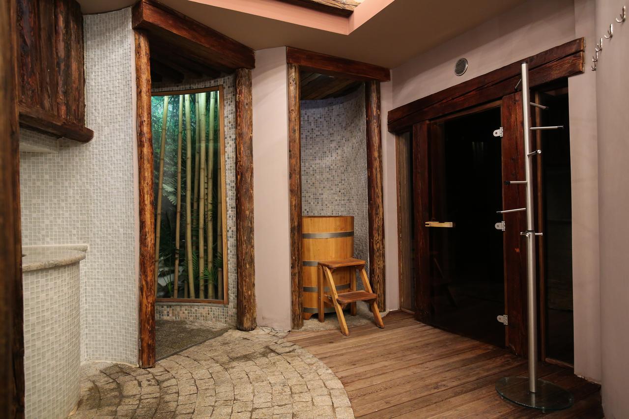 Hotel Galleria Subotica Esterno foto