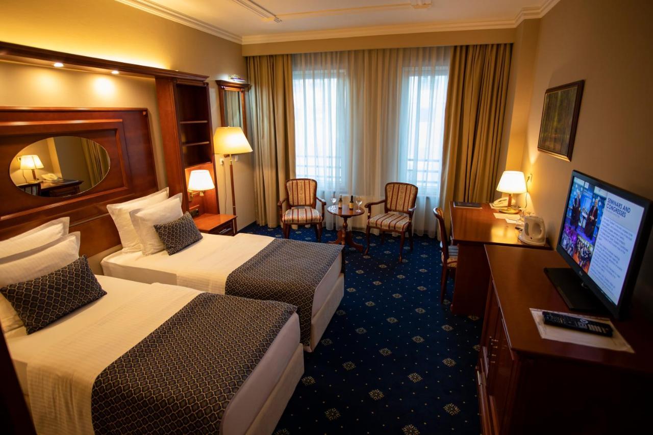 Hotel Galleria Subotica Esterno foto