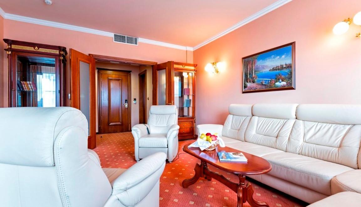 Hotel Galleria Subotica Esterno foto
